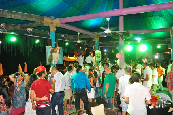 Saturday Night At Edde Sands